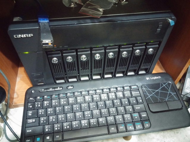 TS-869PRO 以及羅技觸控鍵盤